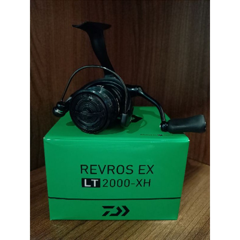 REEL DAIWA REVROS EX LT 2000 XH