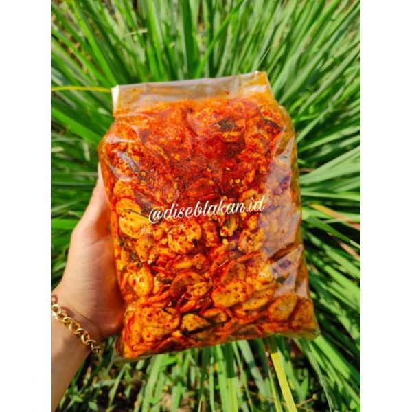 

kerupuk bawang kerupuk seblak kerupuk jablay pedas daun jeruk isi 500gram