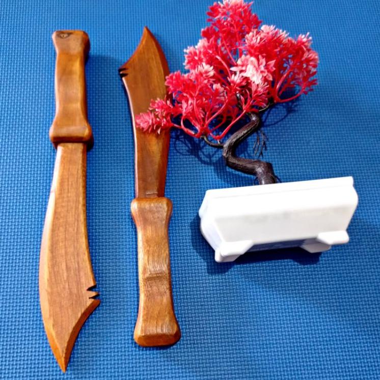 Dijamin Miring harga.. Belati Latihan PSHT/Belati Siswa PSHT/Belati Kayu Jati