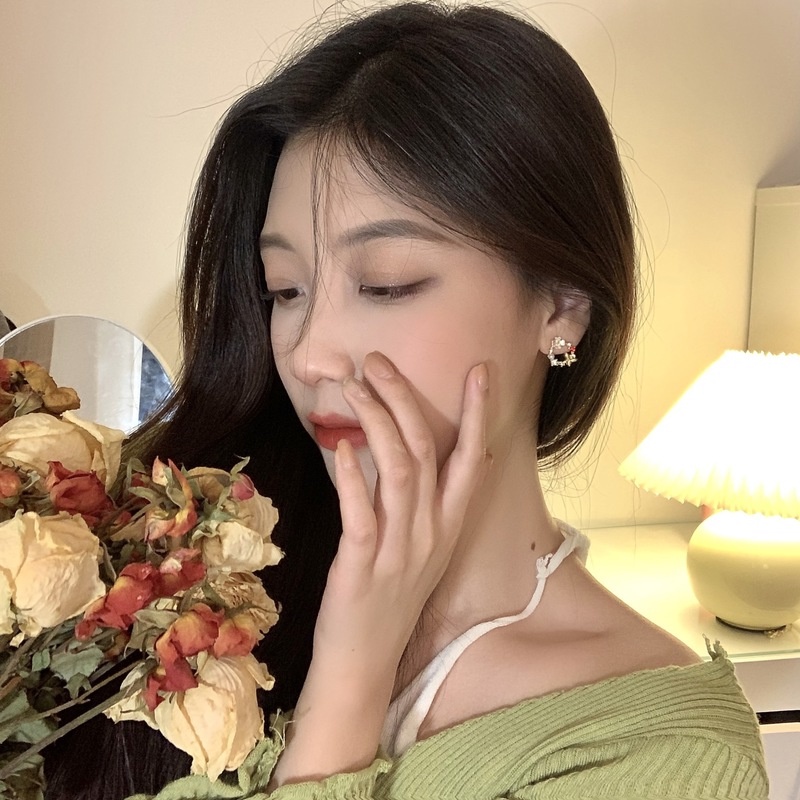 Anting Stud Desain Karangan Bunga Butterfly Aksen Mutiara Gaya Korea Untuk Perempuan