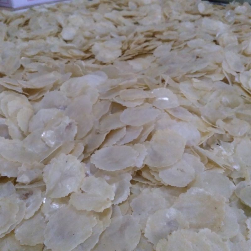 

Piscoklegit_ Emping Melinjo Mentah/Emping Super Tipis /High Quality/Kemasan 1 Kg/Asli Limpung/Harga
