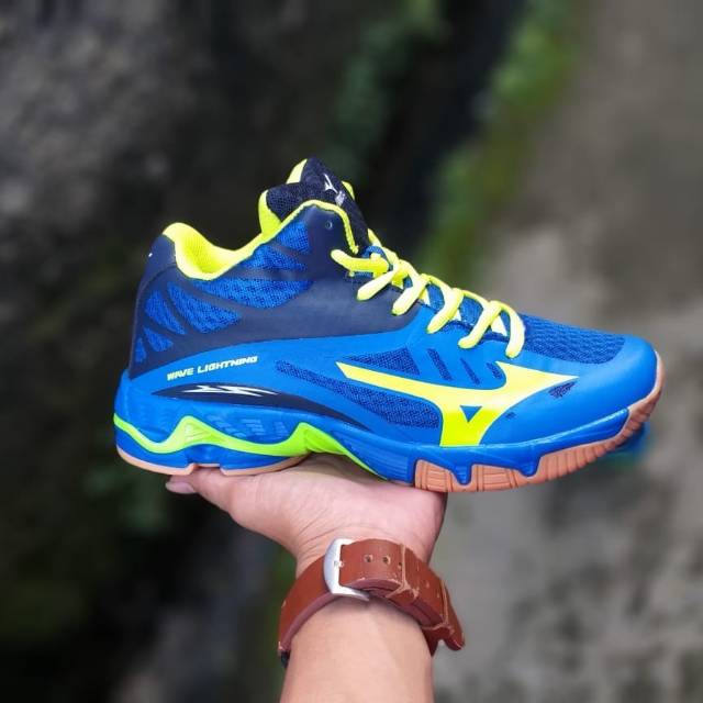 sepatu voli Mizuno wave lightning z / sepatu volley mizuno wave lightning z