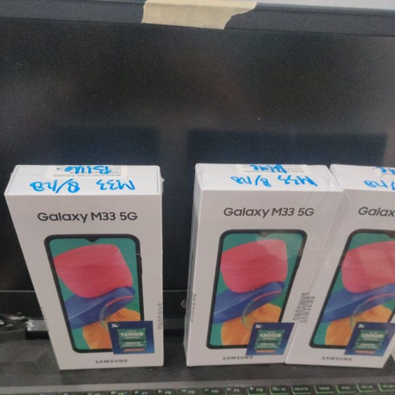 samsung galaxy m33 5G 8GB/128 GB + kartu perdana XL 120 GB kuota setahun