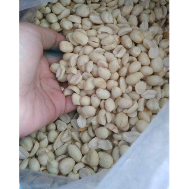 

kacang kupas mentah/ kacang campur/ kacang kiloan/ kacang goreng/ kacang tanah kupas mentah