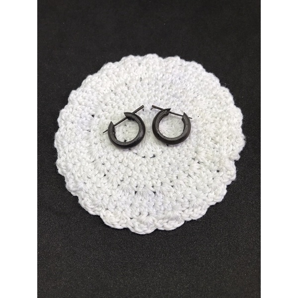 Percing anting pria dan wanita kayu cat hitam dop stud type