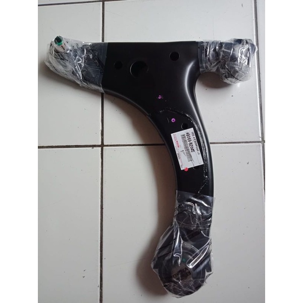 Lower arm kiri avanza lama type s 1500cc