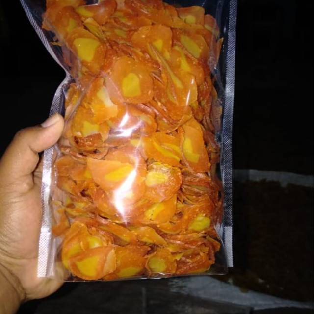 

Kerupuk telur asin mbak lia rasa pedasa kemasan 200gram