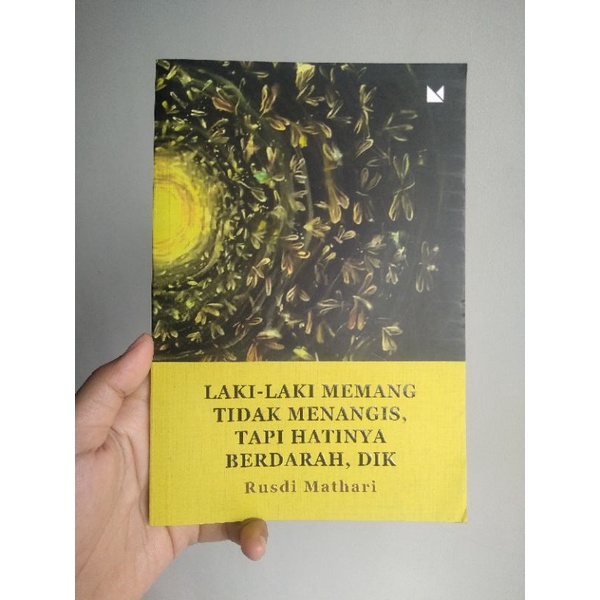 PRELOVED BUKU LAKI-LAKI MEMANG TIDAK MENANGIS
