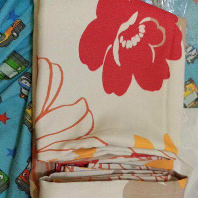 Gorden Blackout Sakura Merah