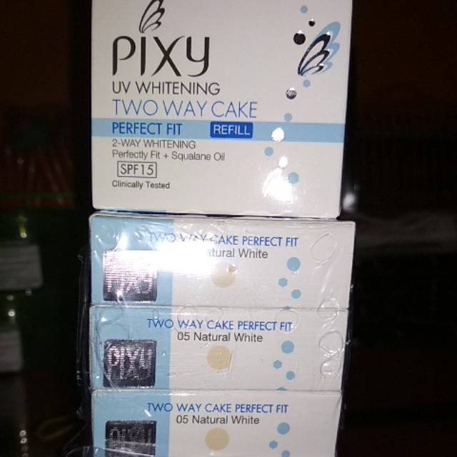 Refill bedak two way cake pixy
