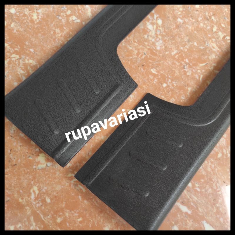 sill plate silplate samping pintu toyota avanza  / xenia lama 2004 SAMPAI 2011 2005 2006 2007 2008 2009 2010 HITAM &amp; CREAM TEMPEL plastik abs