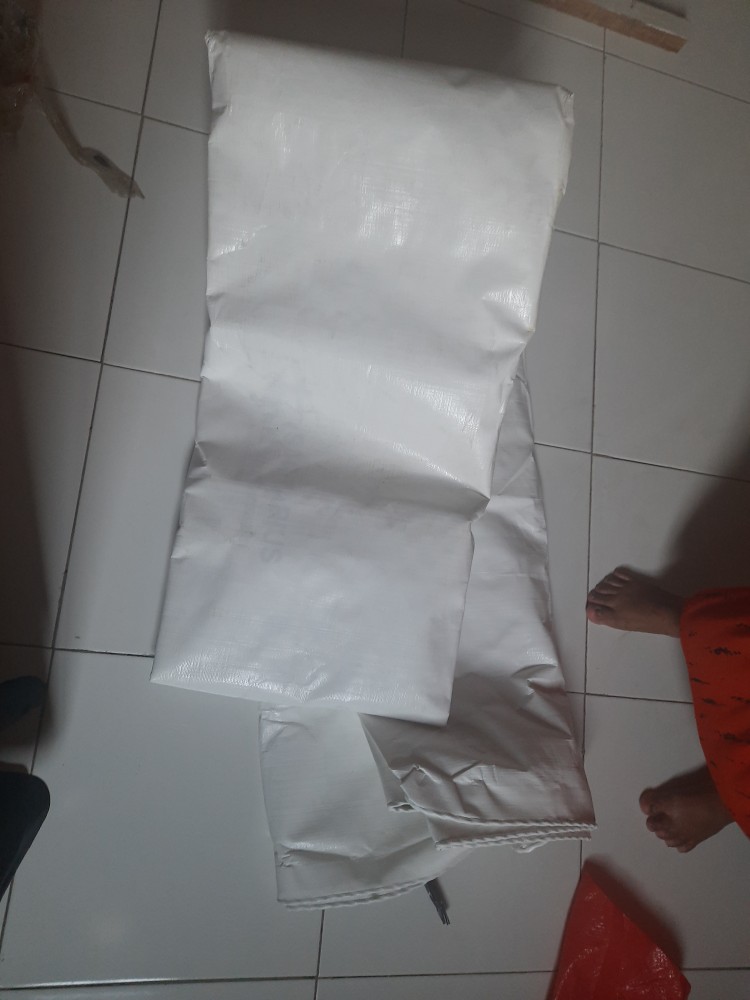 Terpal Jadi A12 Putih Korea Sagitarius ( Ukuran Bebas / M2 )