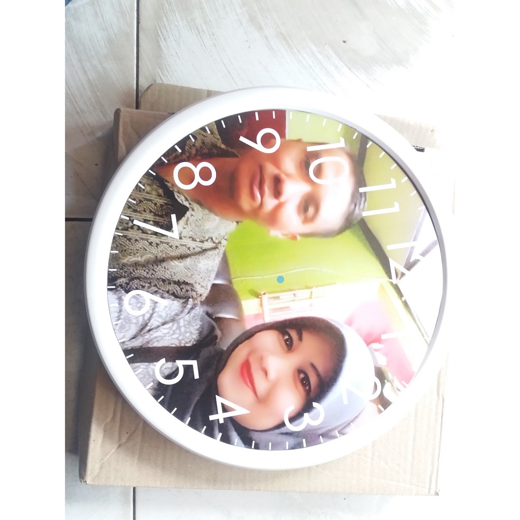 Souvenir Jam Dinding Custom Keluarga  32 cm Murah