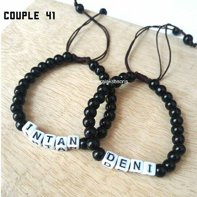 Gelang Couple nama mote Dadu putih