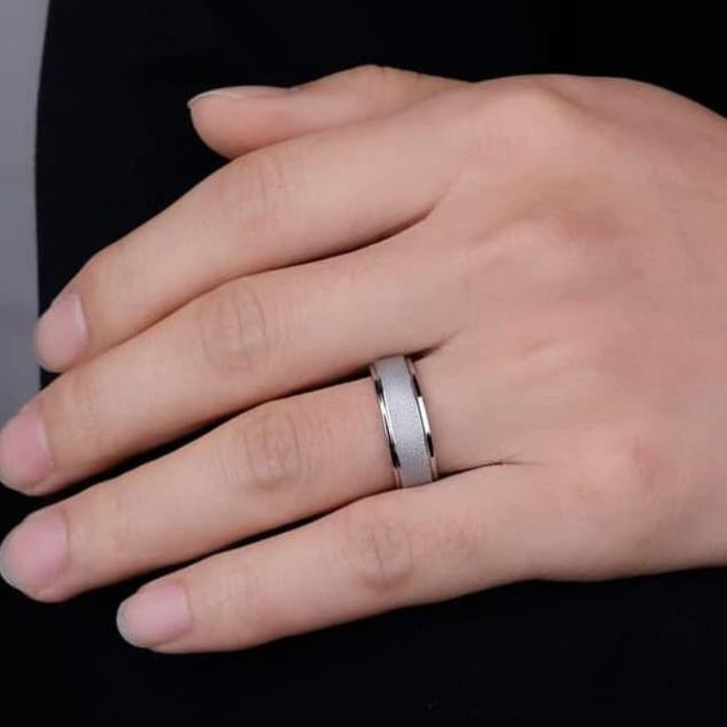 CINCIN TITANIUM PRIA - WANITA KOMBINASI SERBUK PASIR SILVER CINCIN MENGKILAP KEREN