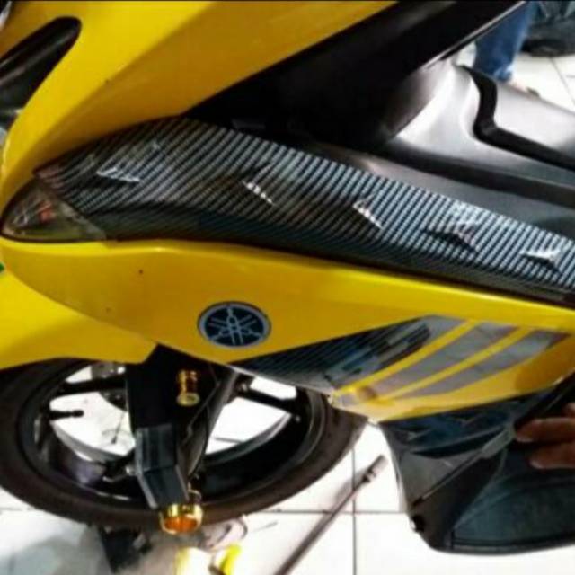 Cover list body depan carbon yamaha aerox 155