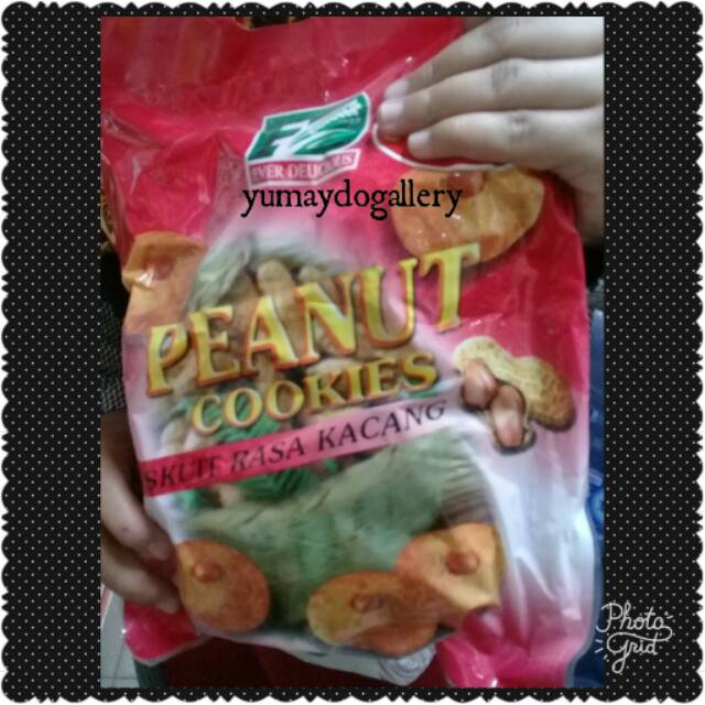 

Peanut cookies / kue kacang / kue kering rasa kacang 400 gram