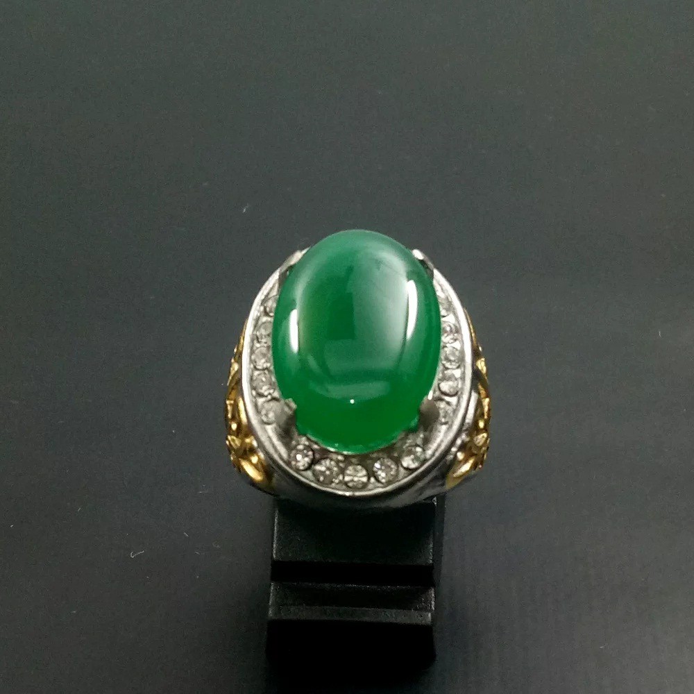 Cincin Batu Green Chalcedony Kristal Top Ring Titanium Gigi Bajing Berkelas