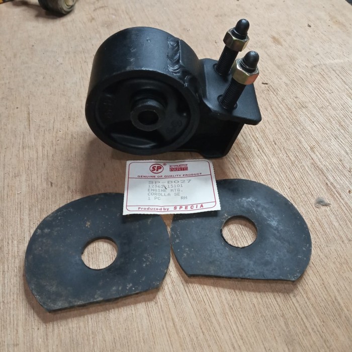engine mounting kanan Corolla SE Saloon Corolla GL