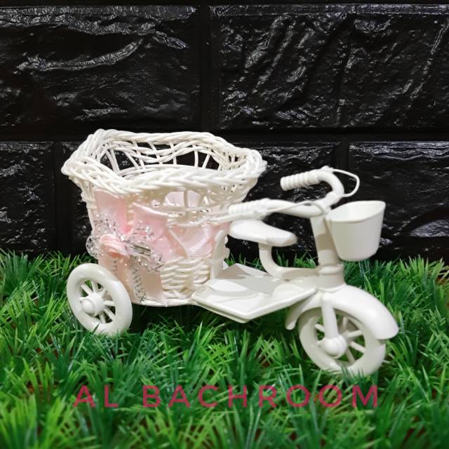 P019 VAS SEPEDA BUNGA PLASTIK ROTAN MINI DEKORASI RUMAH POT BUNGA SEPEDA
