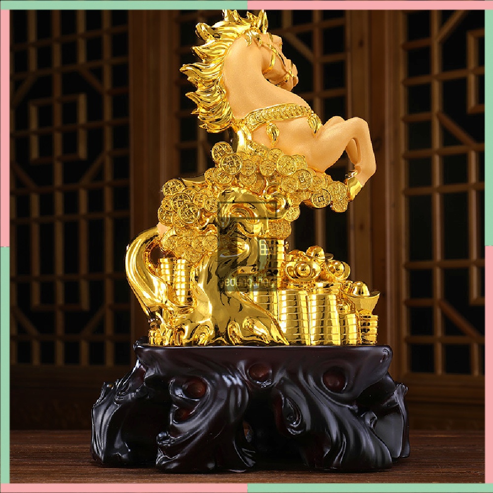 Patung Pajangan Hiasan Hadiah Kado 12 Shio Kuda Rak Meja Dinding Kantor Ruang Tamu Rumah Minimalis Aesthetic Benda Gelang Fengshui Fengsui Feng Shui Pohon Tree Rejeki Rezeki Hoki Uang Coin Emas Gold Keberuntungan Batu Giok Resin Kayu Decoration Art Besar