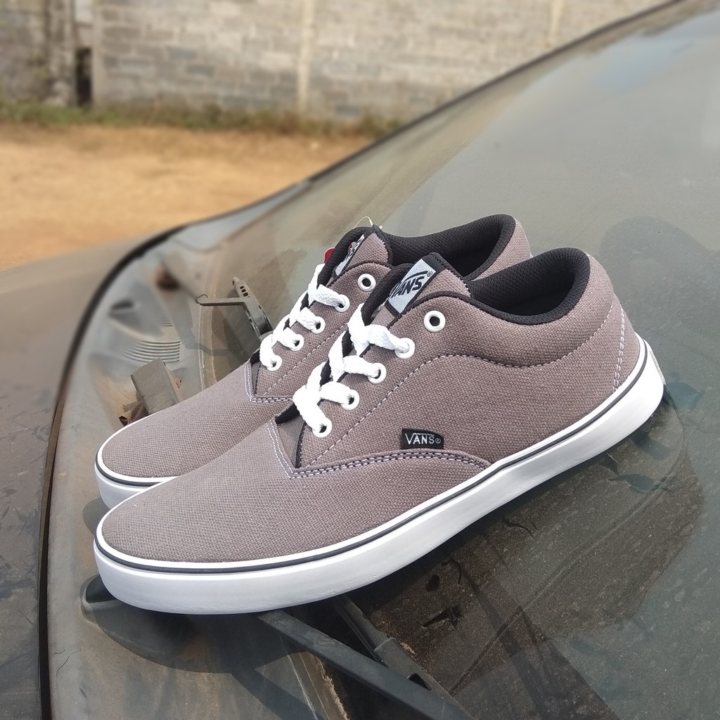 Sepatu Cowok Vans Authentic Era Abu-abu sepatu casual Sekolah