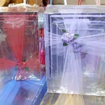 

AKSESORIS PERNIKAHAN KOTAK HANTARAN SESERAHAN MIKA TILE SILANG SIZE S PERLENGKAPAN PESTA CRAFT