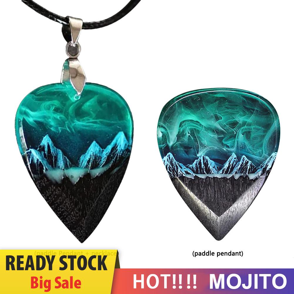 Kalung Rantai Dengan Liontin Bentuk Pick Gitar Bahan Resin Epoksi