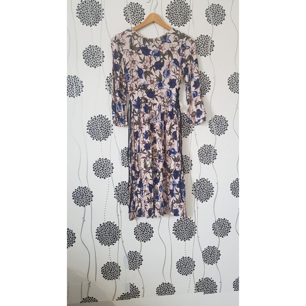 Dress Wanita TopShop Lengan Panjang Motif Bunga Model Plisket Preloved