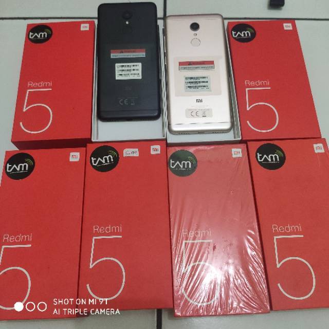 (Hp bekas) Xiaomi Redmi 5 TAM 3/32 RAM 3GB ROM 32GB