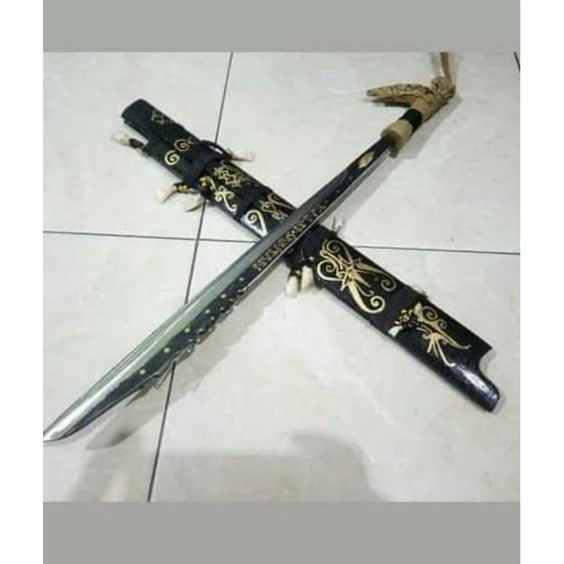 MANDAU DAYAK ASLI KALIMANTAN