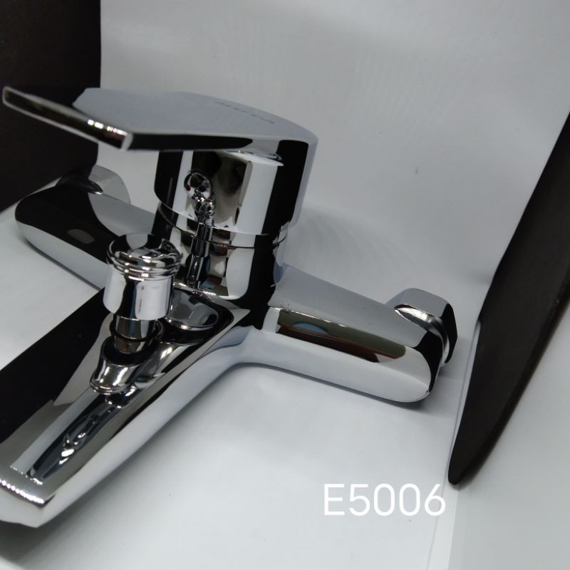 Kran Bathub Panas dingin LENGKAP/Kran Shower/Kran Air Panas bahan kuningan