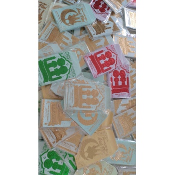 

Amplop Angpao Lebaran Motif Emboss Foil Religi Premium