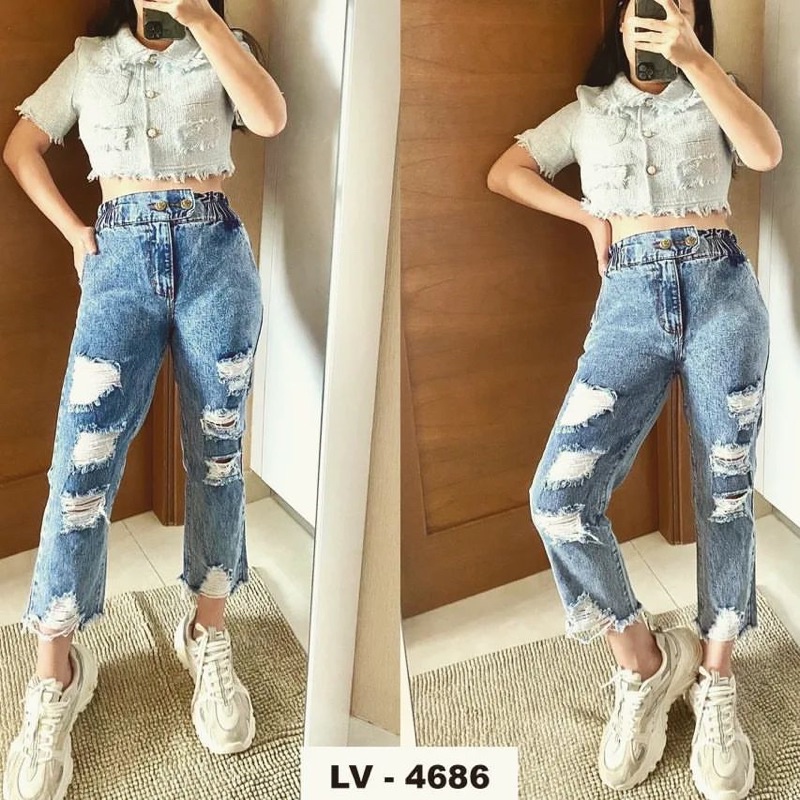 AISYAH RIPPED BF JEANS 4686