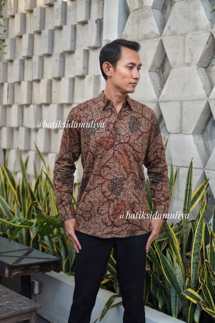 Sidamuliya Batik Kemeja Pria Slimfit Premium Anhaga Lengan Panjang