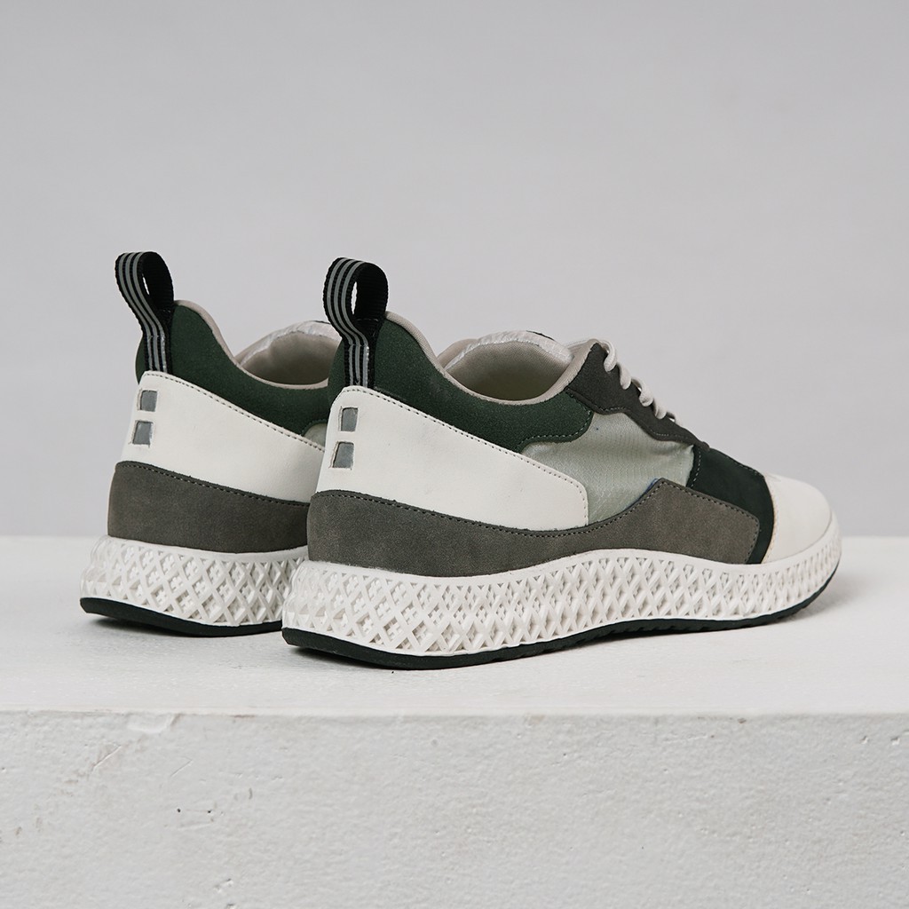 SNEAKERS COWOK HITAM BIRU MISTY  XYLO - Spectrum White Sneakers Heiden Heritage