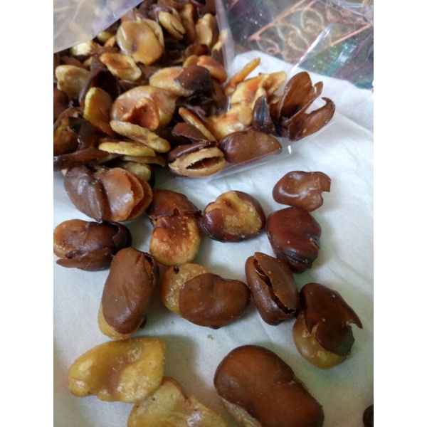 

kacang koro kulit