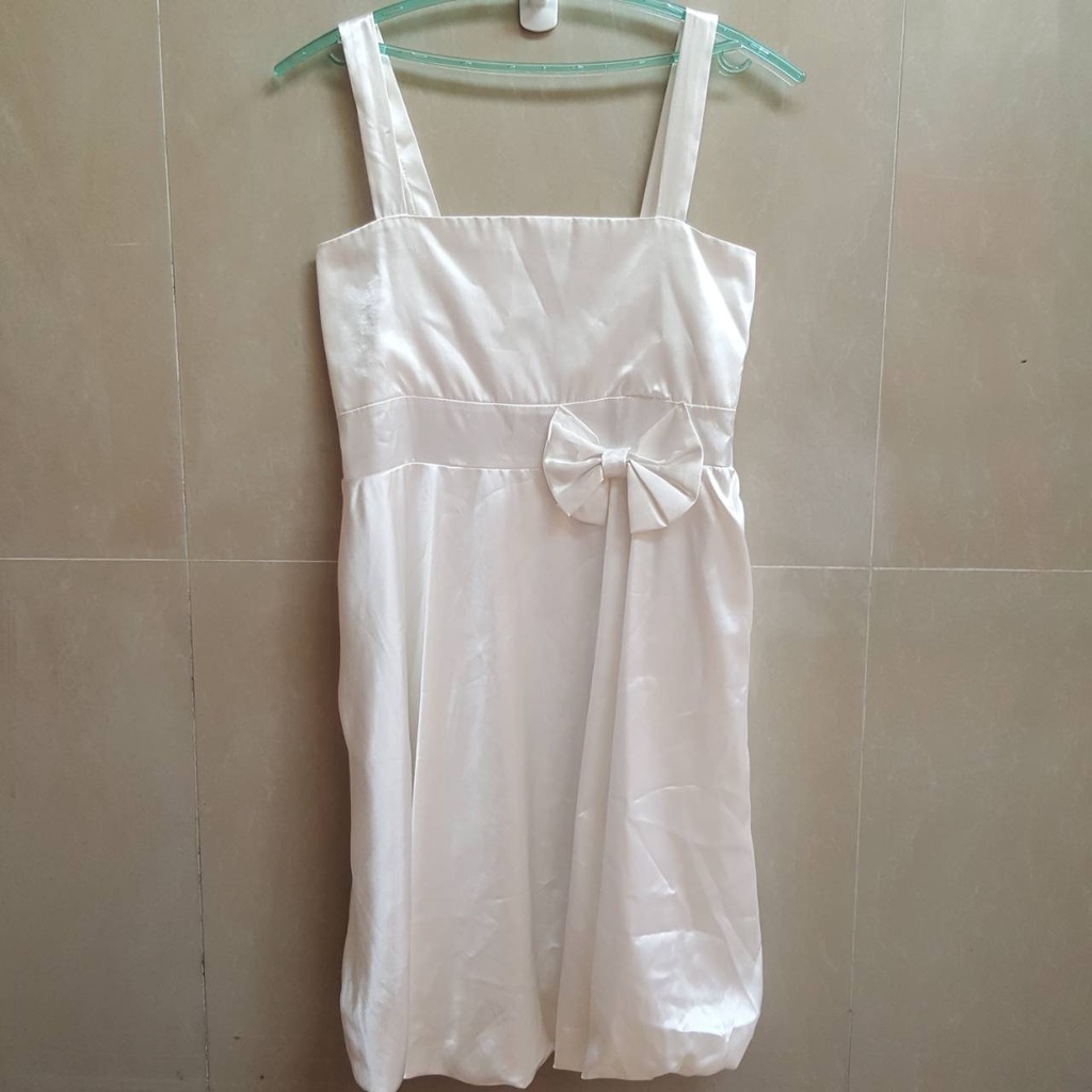 Preloved White Satin Dress Preloved Dress Satin Putih Elegan