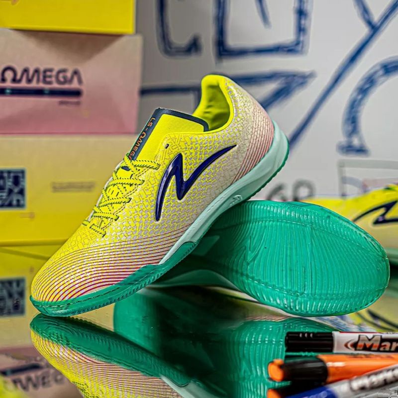 SPECS LS OMEGA RUNTUBOY IN CLOUD CREAM/SAFETY YELLOW/BREEZE