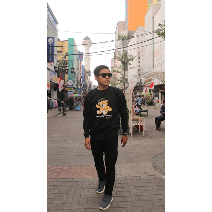 Crewneck Teddy Fawk U Black Arjukya