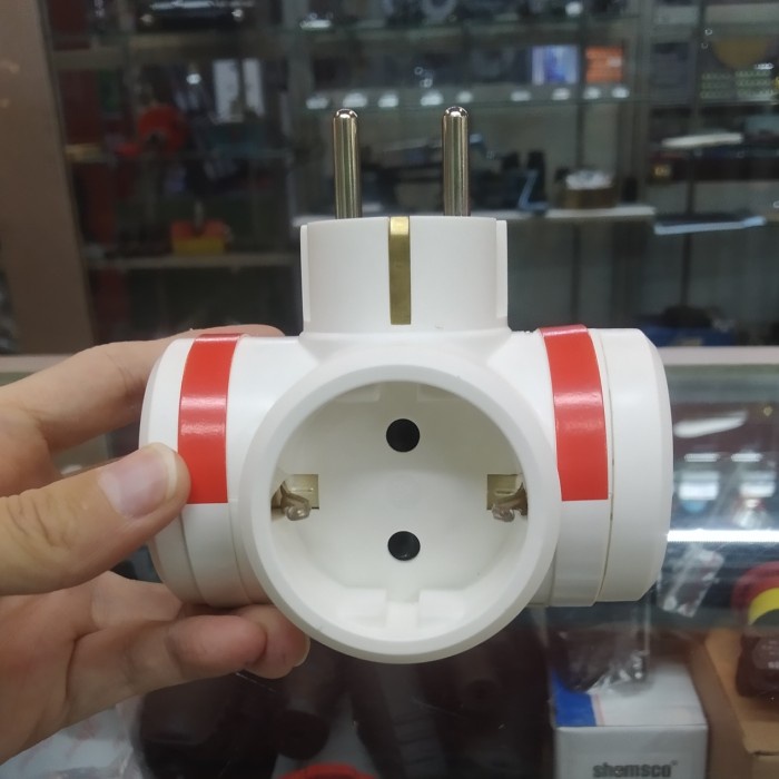 Steker T Legrand Putih / Colokan Cabang 3 Legrand