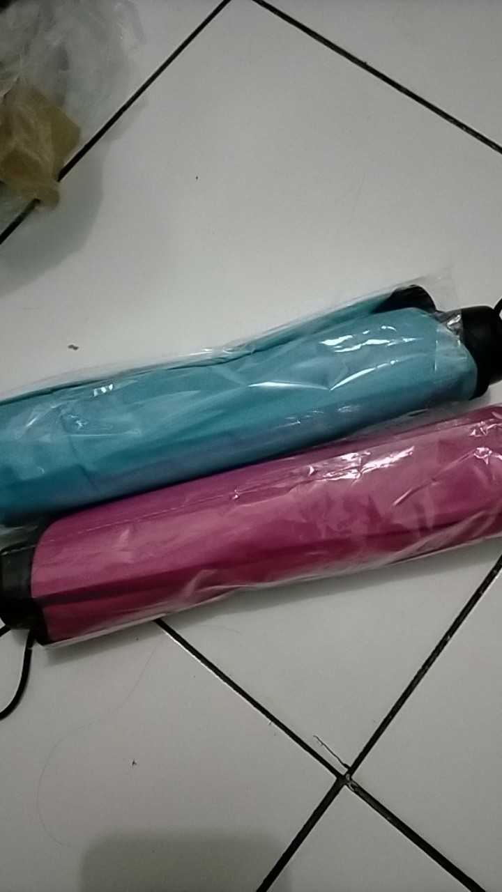 Payung Lipat / Umbrella Payung Magic 3d Dengan Motif Yang Muncul Ketika Basah Hujan