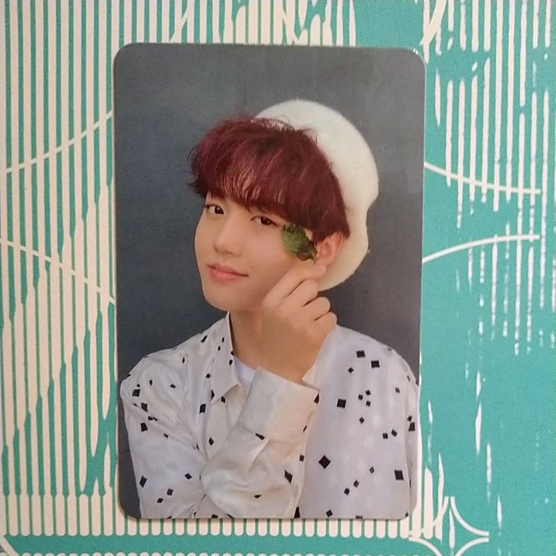 PC DOYOUNG BARET SELFIE CH3