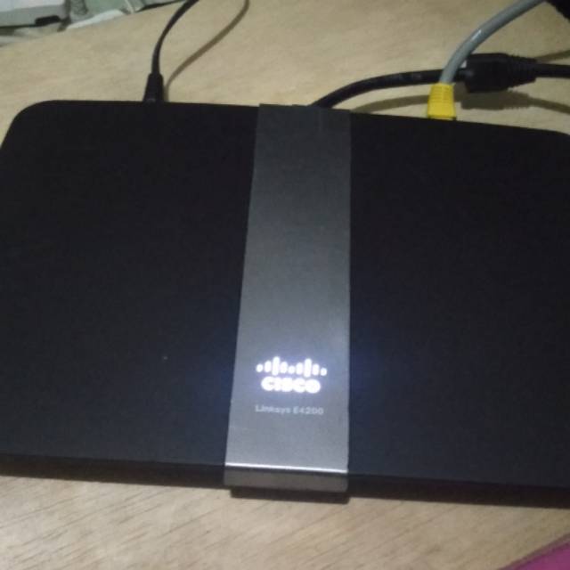 Linksys E4200