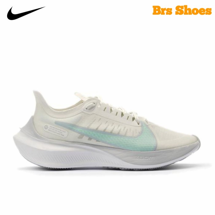 nike running zoom gravity white