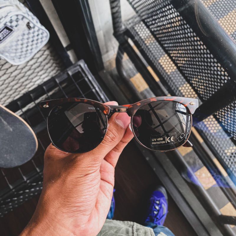 SUNGLASSES VANS COLLECTION