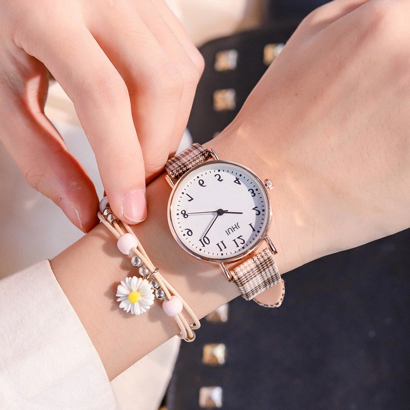 Jam Tangan Analog Wanita Quartz Strap Pu Leather Motif Kotak-Kotak Fashion Wanita Korean Watch