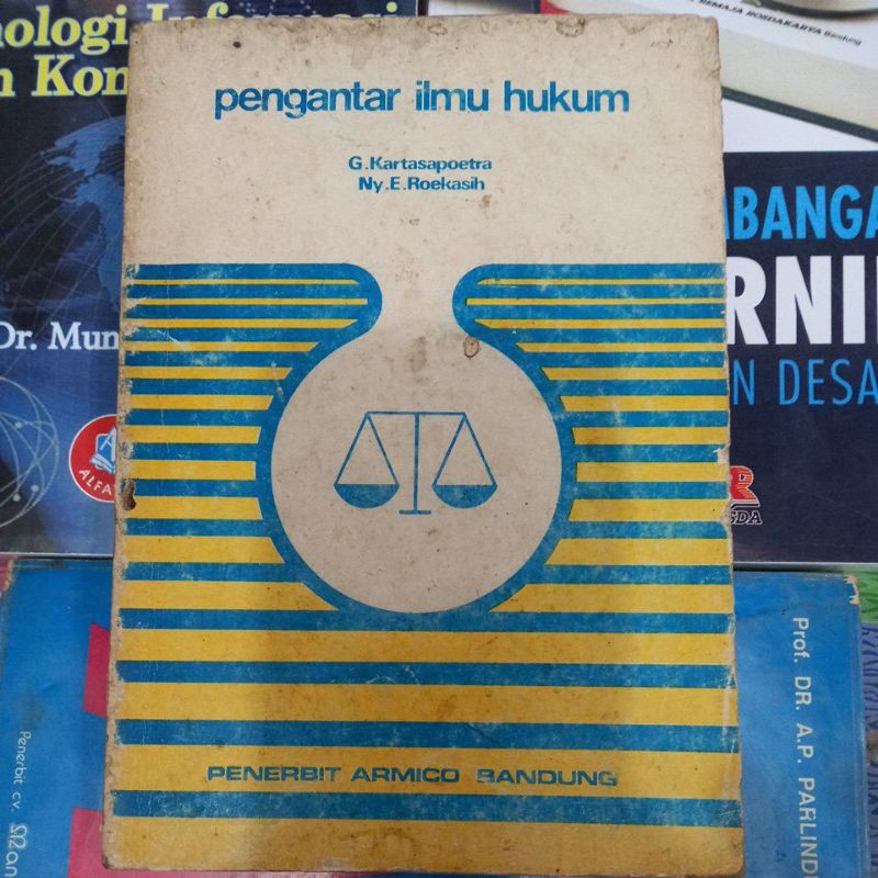 

pengantar ilmu hukum Saputra