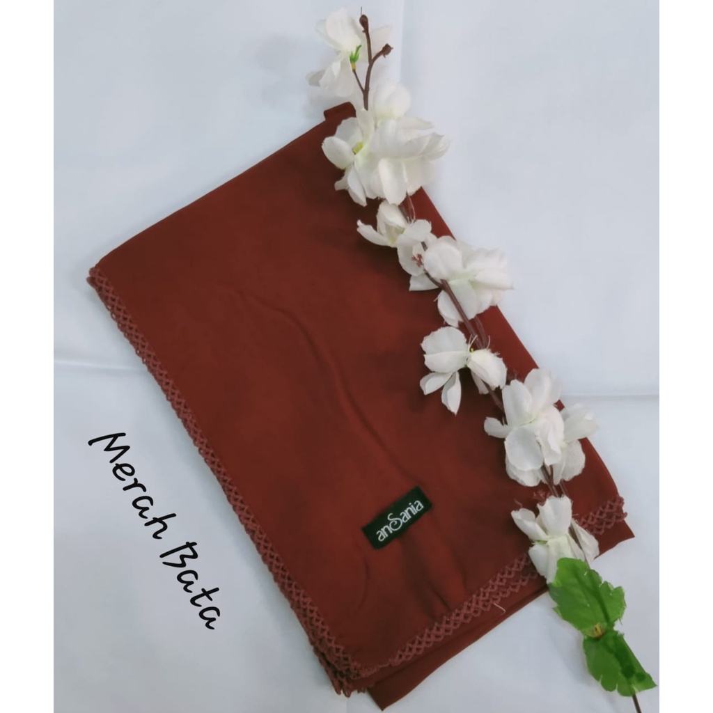 Kerudung Segiempat Bella Crochet Ansania PollyCotton Jilbab Bella Butik Hijab Segi Empat Rumah Hija'b-MERAH BATA