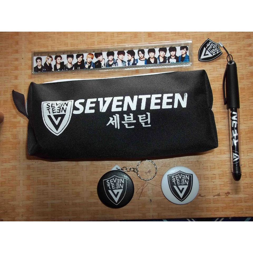 

Paket Pencase Seventeen